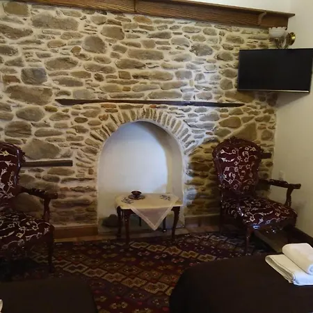 Birgi Doktorun Yeri Stone מלון Odemis