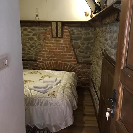 Birgi Doktorun Yeri Stone Odemis